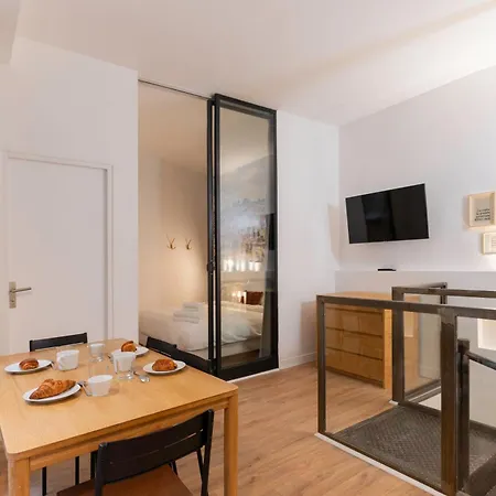 Saint Germain Sartre Appartement *